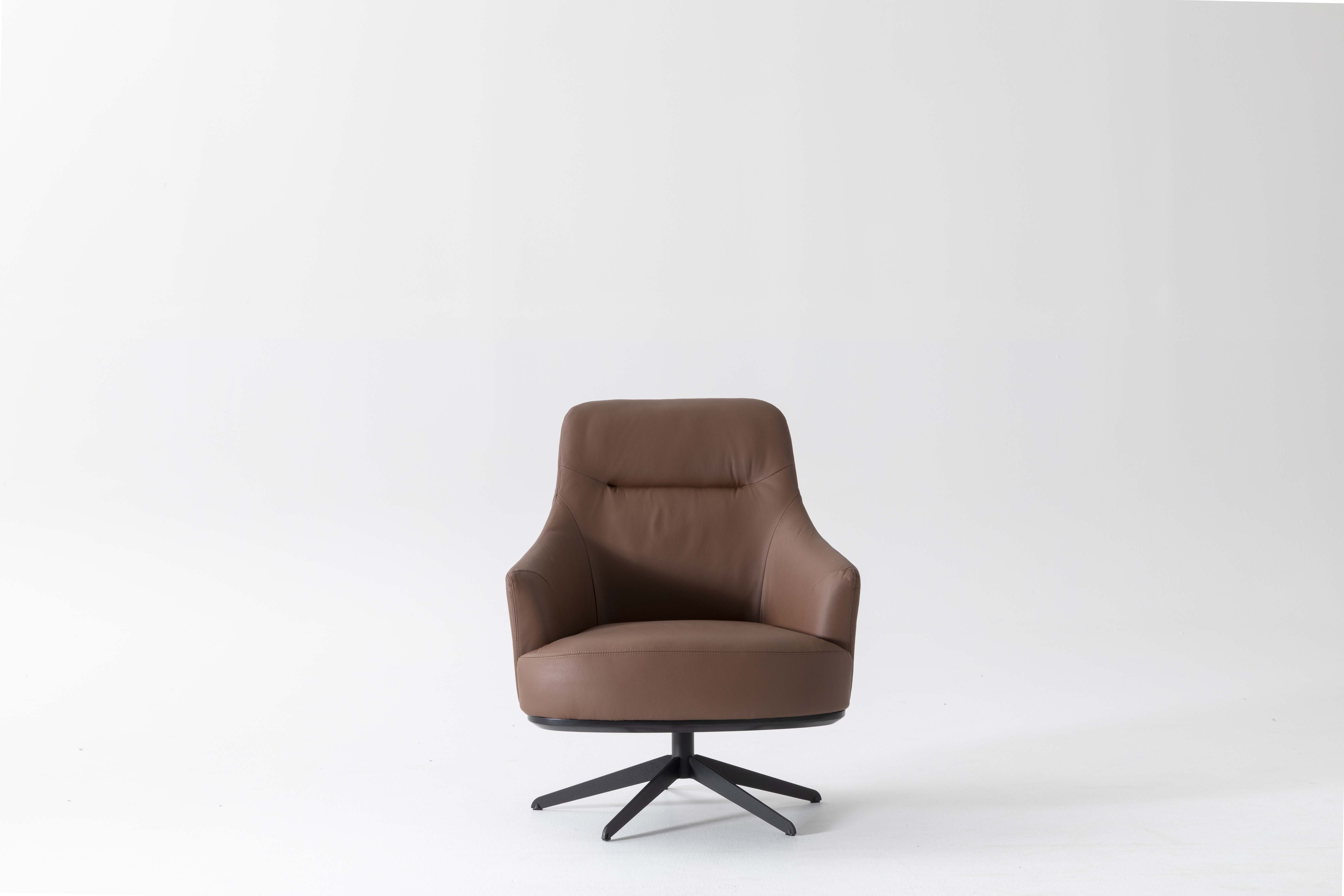 Marlon Lounge Chair