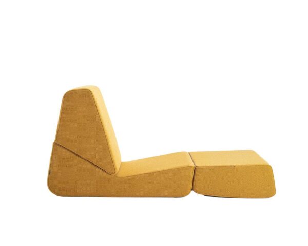 Elyvia Lounge Chair
